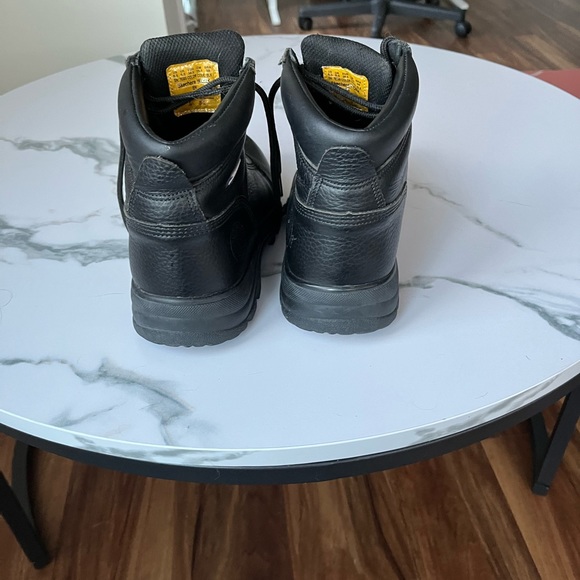 Sketchers Relaxed Fit Steel toes, electrical & oil resistant Women’s Boot - Picture 9 of 13